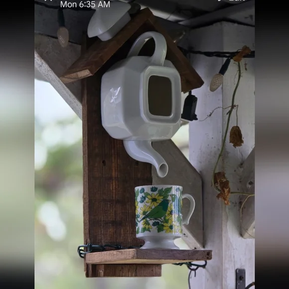 Rustic Wooden Handmade Bird Feeder Dog - Picture 10 of 16